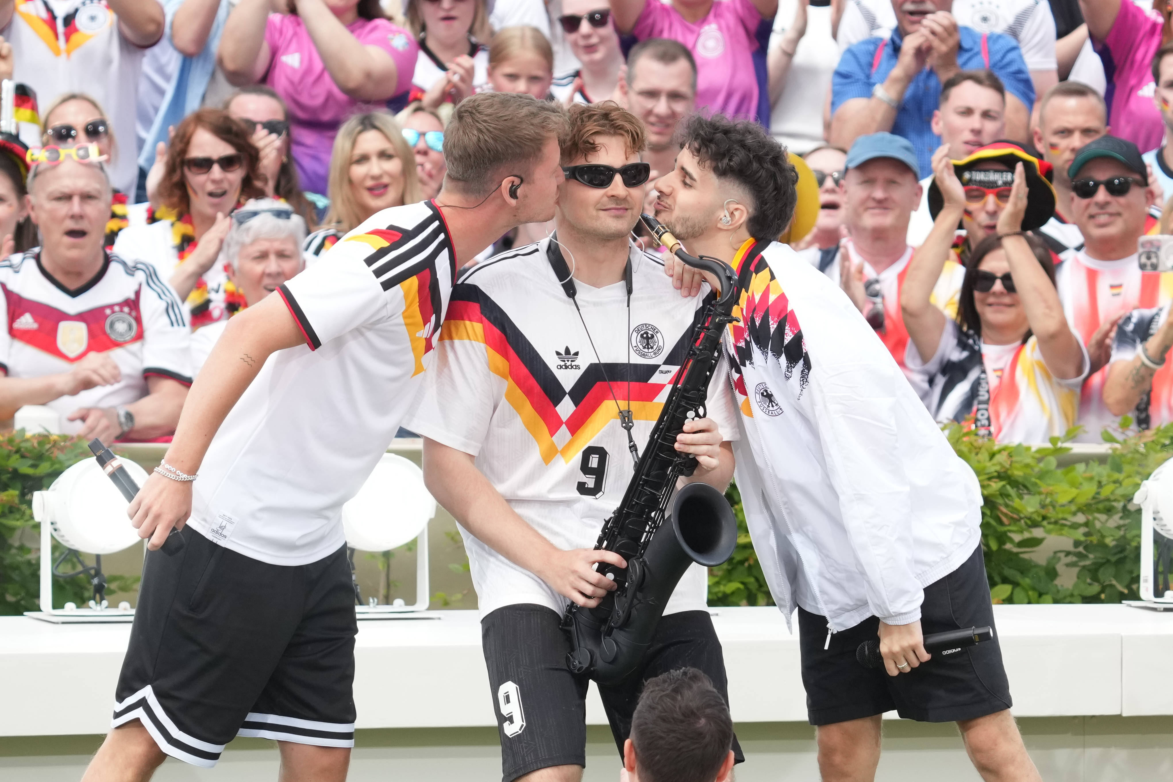 Julian Sommer mit Luca-Dante Spadafora und André Schnura im ZDF-Fernsehgarten